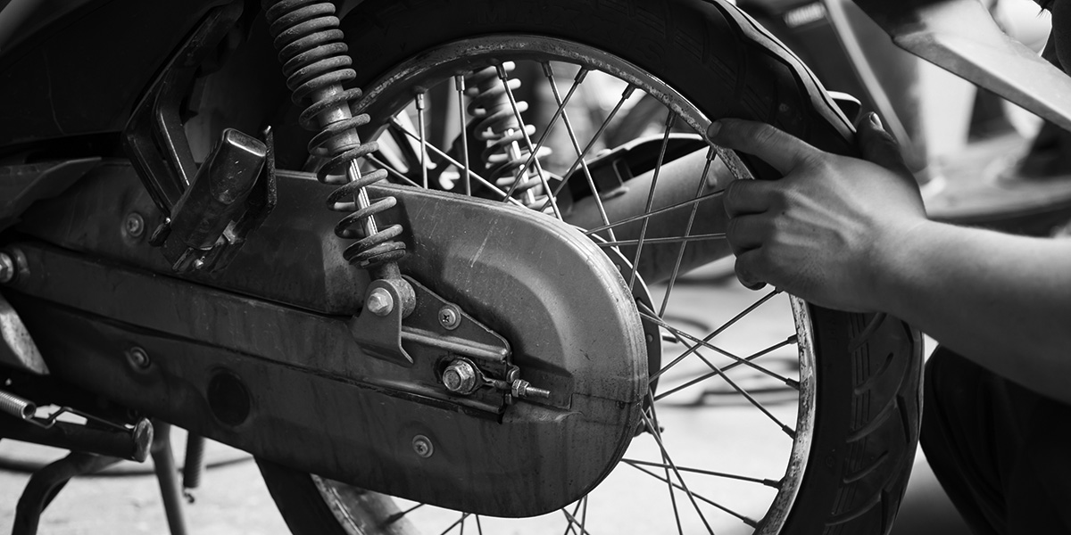 How to Change Motorcycle Tires in Your Garage Motorcycle News, expert