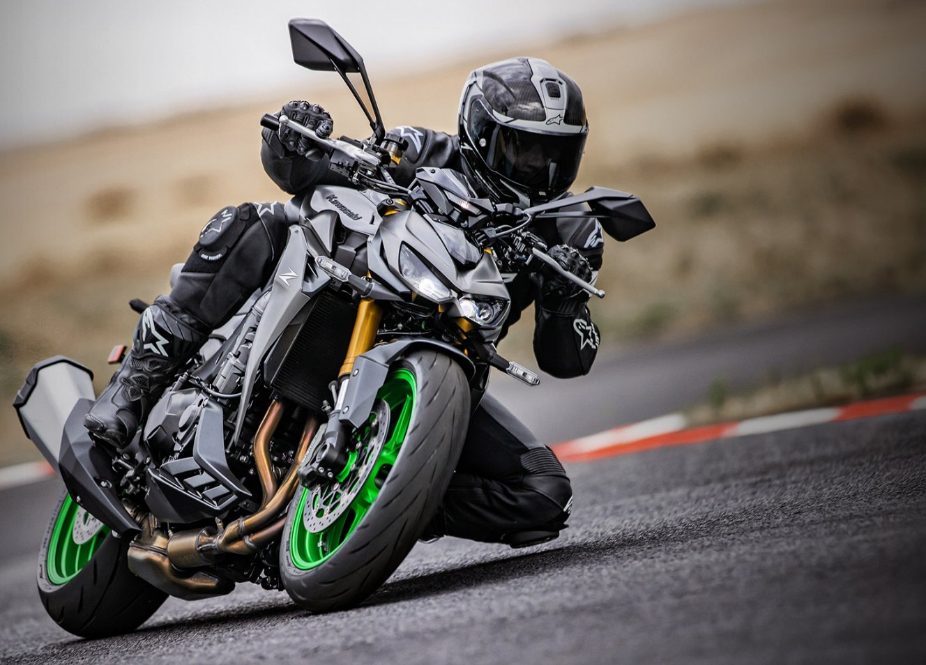 Kawasaki Looks Forward with the ZX1100 SE - Cycle Trader Blog