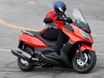 2012 Kymco Downtown 200i First Ride | CycleTrader.com 2012 Kymco Downtown 200i First Ride | CycleTrader.com